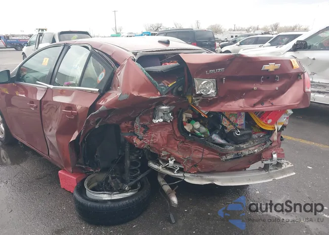 1G1PF5SC6C7352005: 43953208