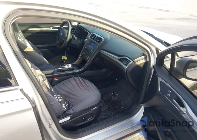 3FA6P0H73JR133494: 43953307