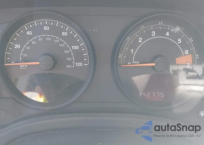 1C4NJDBB2GD734165: 43952455