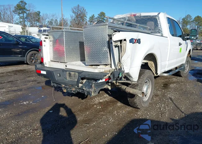 1FT7X2B66HEB79909: 43952545