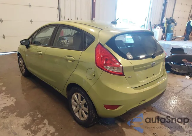 3FADP4EJ6CM134671: 43952549