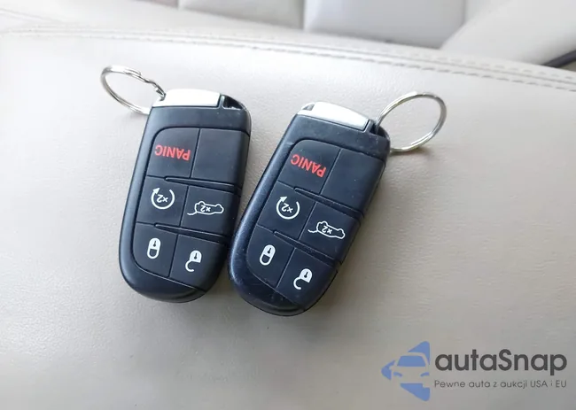 1C4RJFCG3LC331903: 43952629