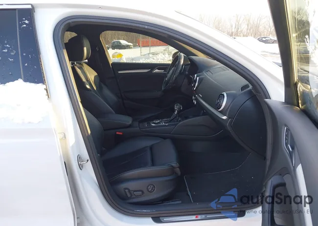 WAUBFGFF1F1130803: 43952698