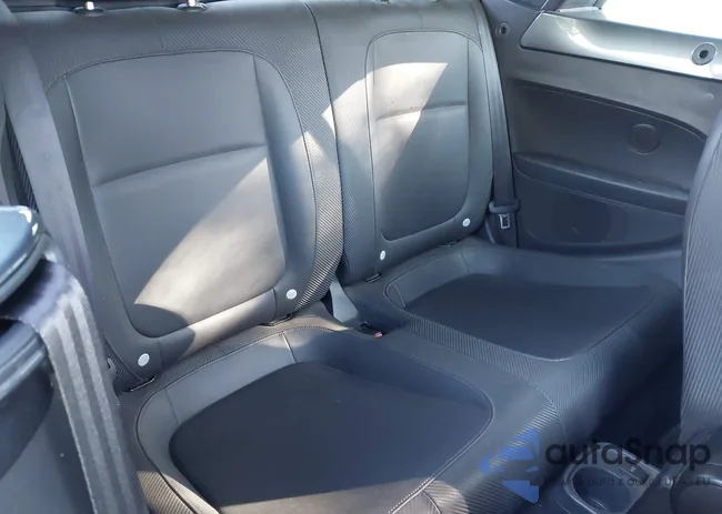 3VW517AT3EM823155: 43953760