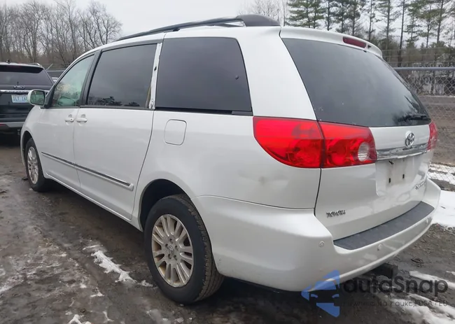 5TDBK22C29S025935: 43953818