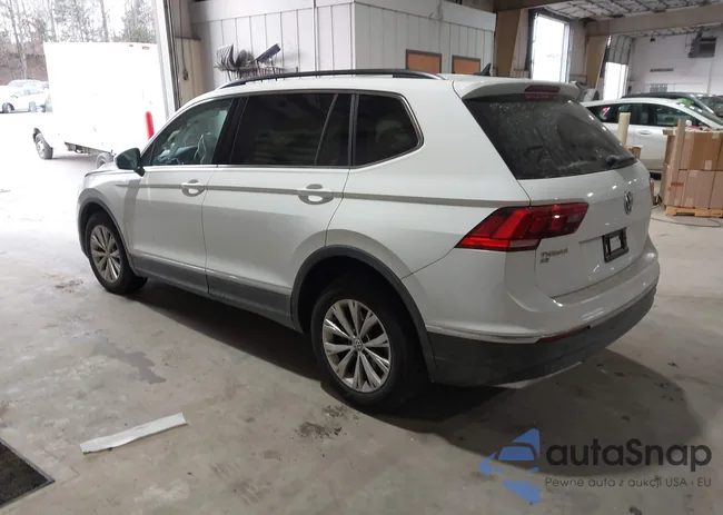 3VV3B7AX0JM076569: 43953856