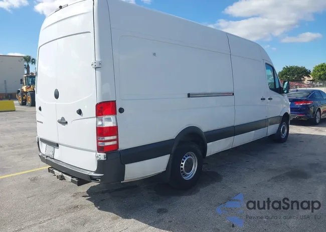 WD3PE8DC0FP110561: 43953861