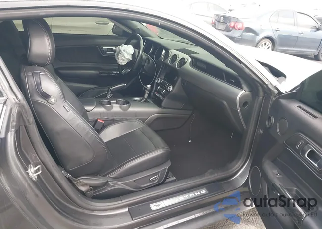 1FA6P8TH0K5120740: 43953946