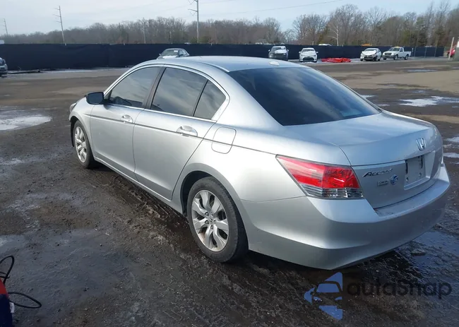 1HGCP26838A052232: 43953959