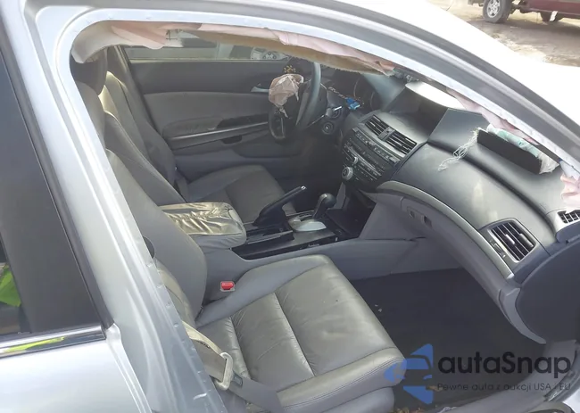 1HGCP26838A052232: 43953959