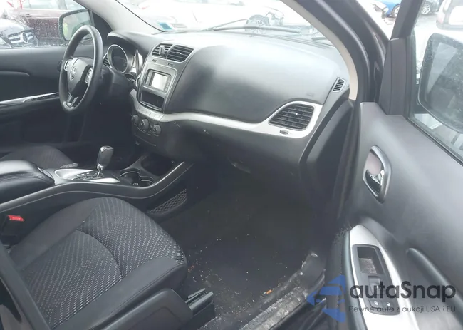 3C4PDCAB7HT545275: 43953969