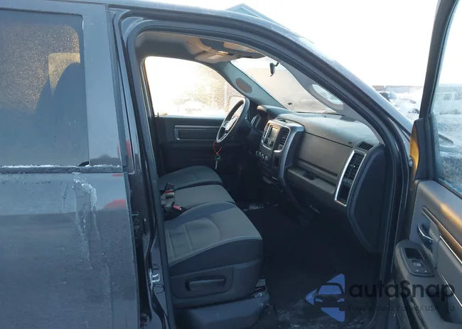 1C6RR7GG8RS149144: 43953996