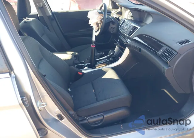 1HGCR2F35HA228907: 43954070