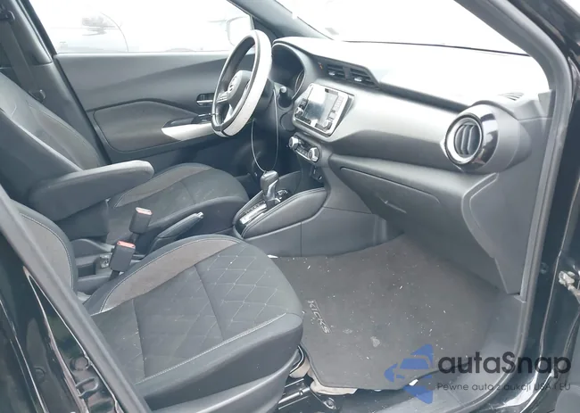 3N1CP5CU0JL527158: 43954087