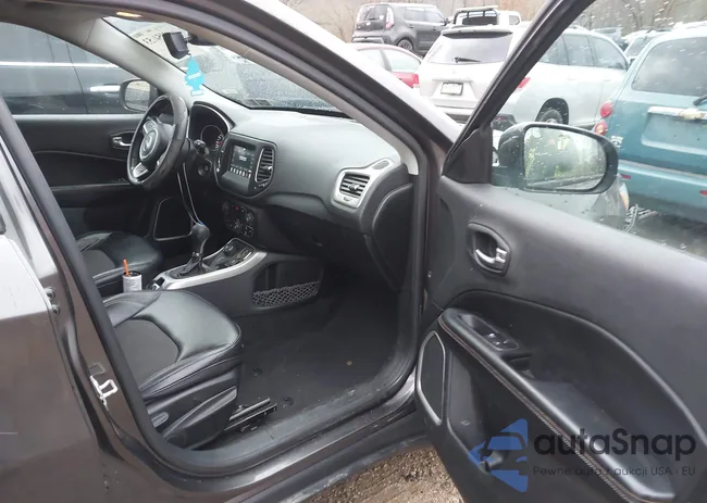 3C4NJDBB7KT849699: 43954153