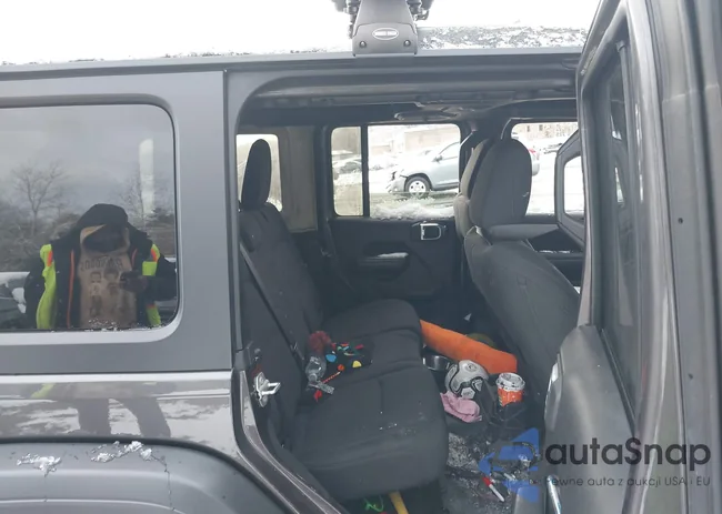 1C4HJXDN5MW531650: 43954198