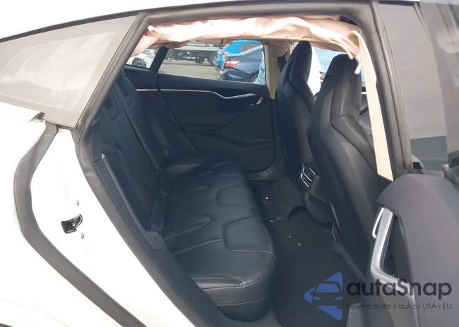 5YJSA1CNXDFP28144: 43954230