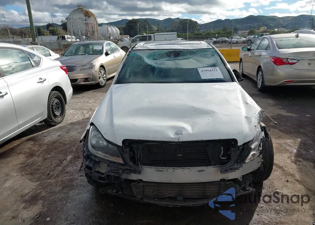 WDDGF4HB8EA951645: 43954331