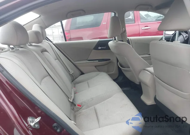 1HGCR2F37HA032502: 43953398