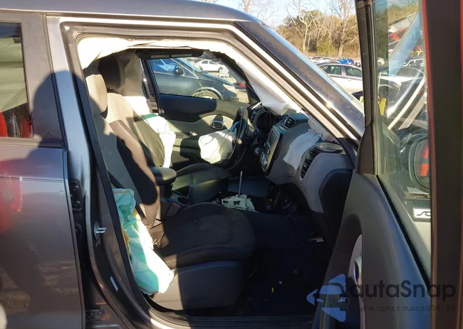 KNDJN2A22H7421982: 43953529