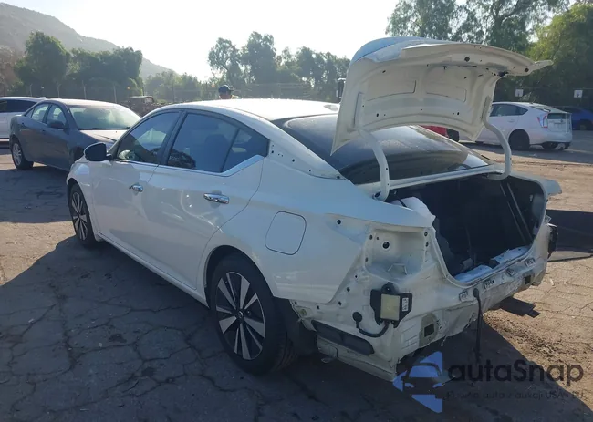 1N4BL4DV6MN382837: 43953633