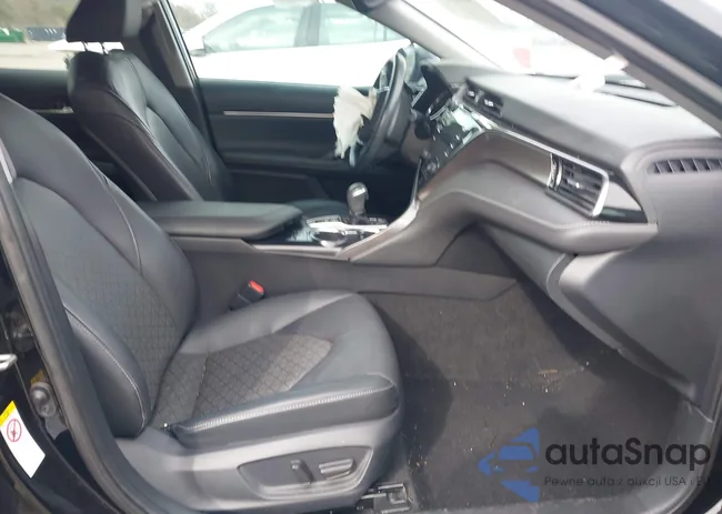 4T1B61HK8KU757724: 43954783