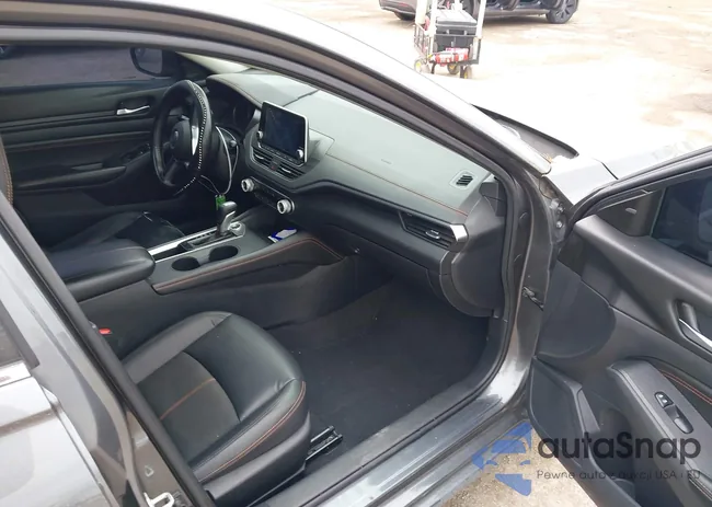 1N4AL4CV5MN330516: 43954911