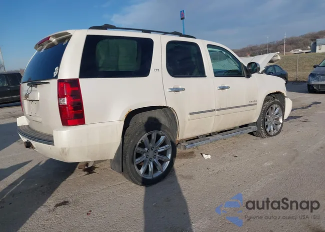 1GNSKCE01BR142781: 43955053