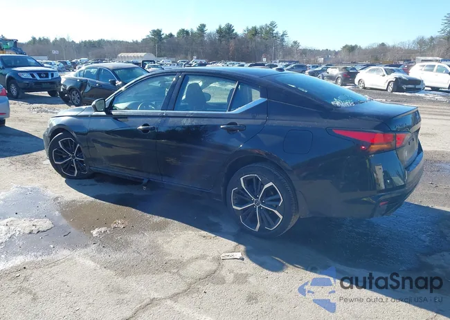 1N4BL4CW7RN383643: 43955182