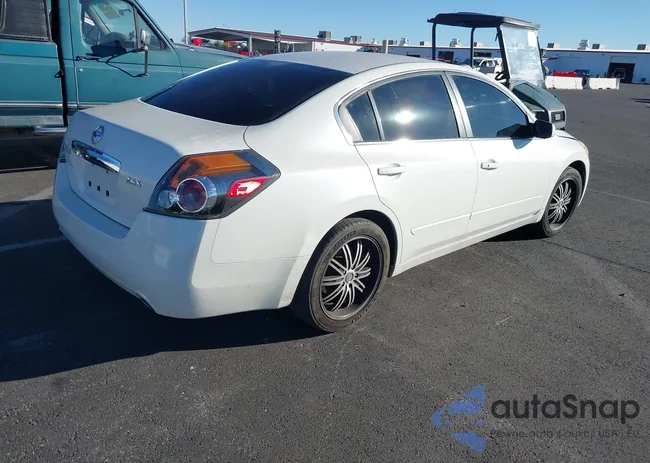 1N4AL2AP2BC128427: 43955232