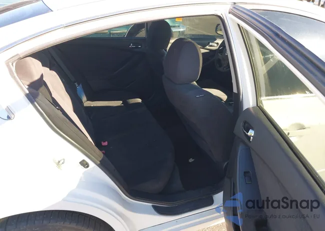 1N4AL2AP2BC128427: 43955232