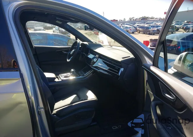 WA1LJBF77ND016006: 43954383