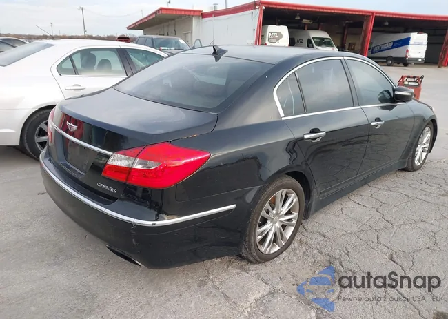 KMHGC4DD5DU223705: 43954499