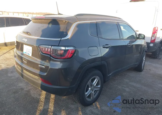 3C4NJDBN5RT605859: 43954500