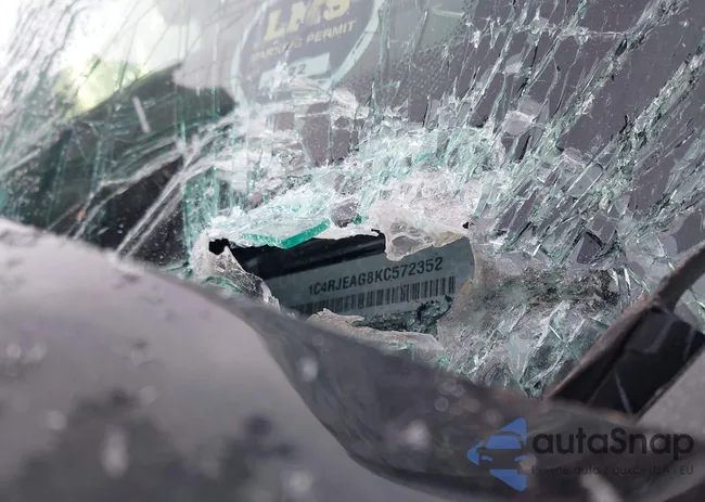 1C4RJEAG8KC572352: 43955758