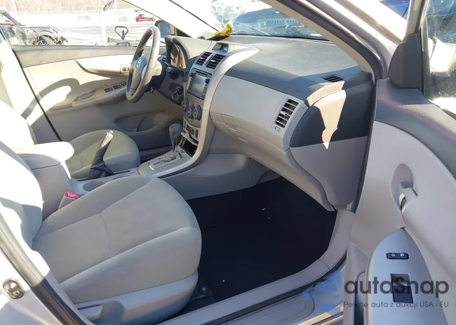 2T1BU4EE5DC051045: 43955769