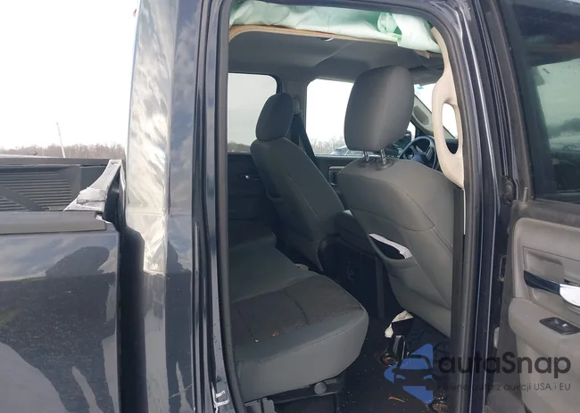 1C6RR7GT4DS702636: 43955809