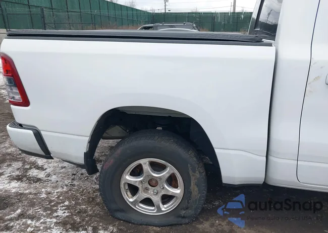 1C6SRFFTXMN531211: 43955857