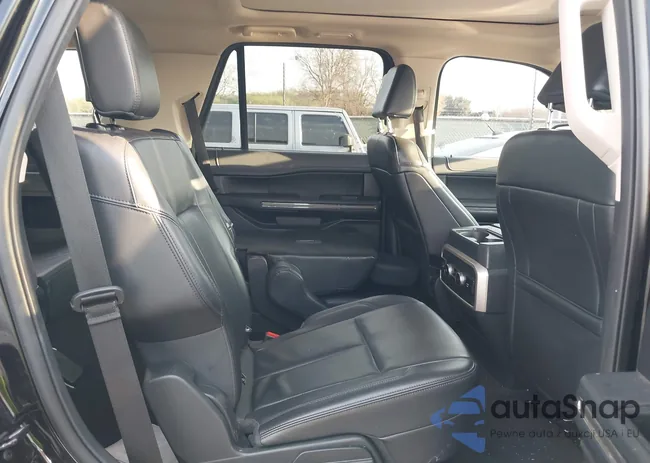 1FMJU1H83PEA63742: 43956187