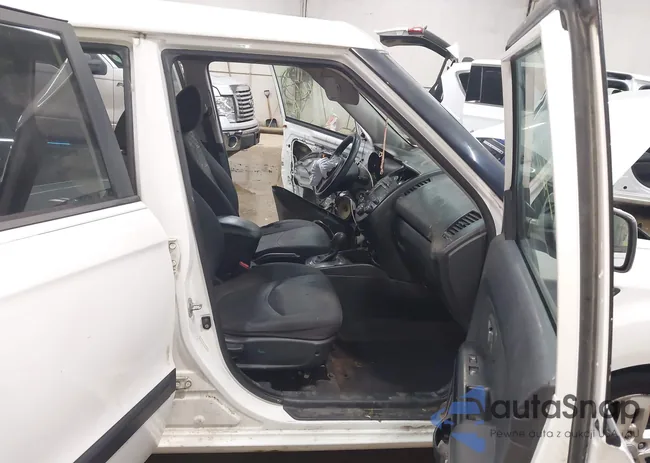 KNDJT2A29B7302128: 43956288