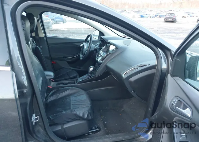 1FADP3J24GL297576: 43955435