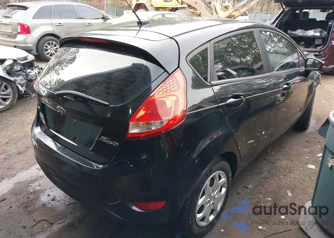 3FADP4EJ2CM104843: 43955497