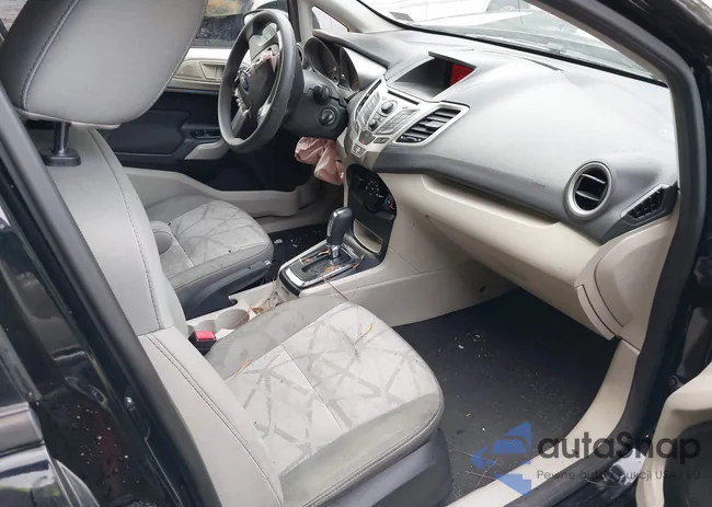 3FADP4EJ2CM104843: 43955497