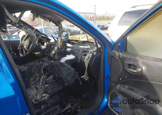 3C4NJDCB8LT167110: 43955602