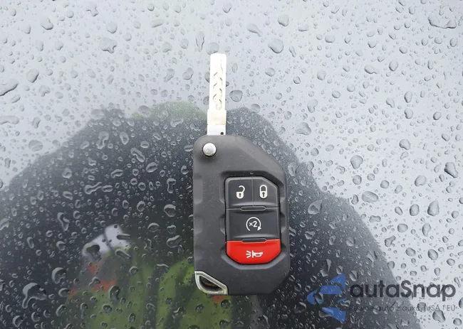 1C4HJXCN2JW236292: 43956794