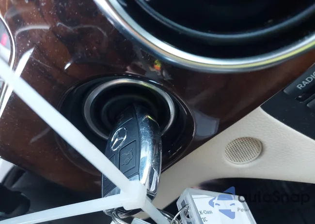 WDCGG8JB9EG217256: 43956907