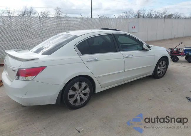 1HGCP36818A016951: 43957085