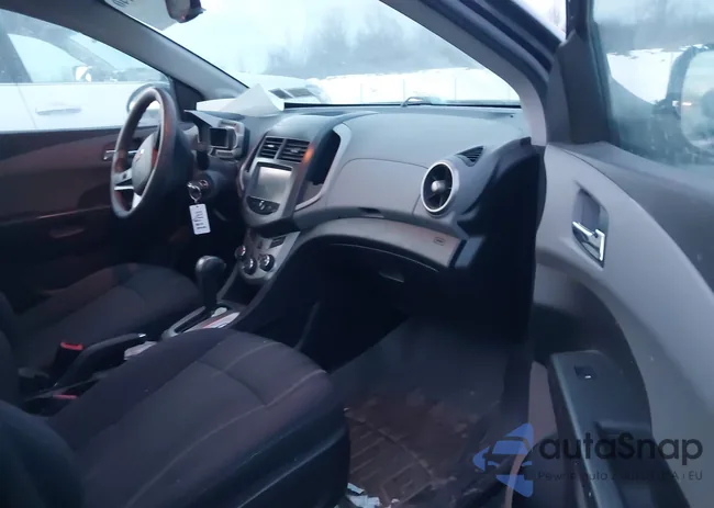 1G1JC5SH9F4154874: 43957140