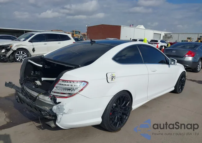 WDDGJ8JB2EG283970: 43957148