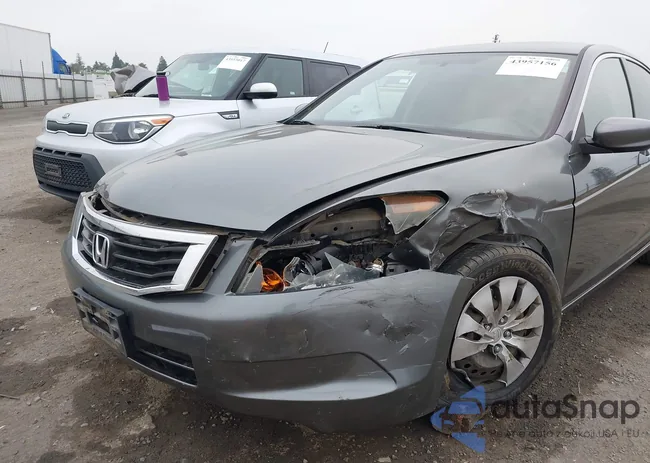 1HGCP2F3XAA053386: 43957156